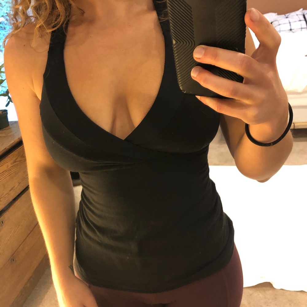 Lululemon tank